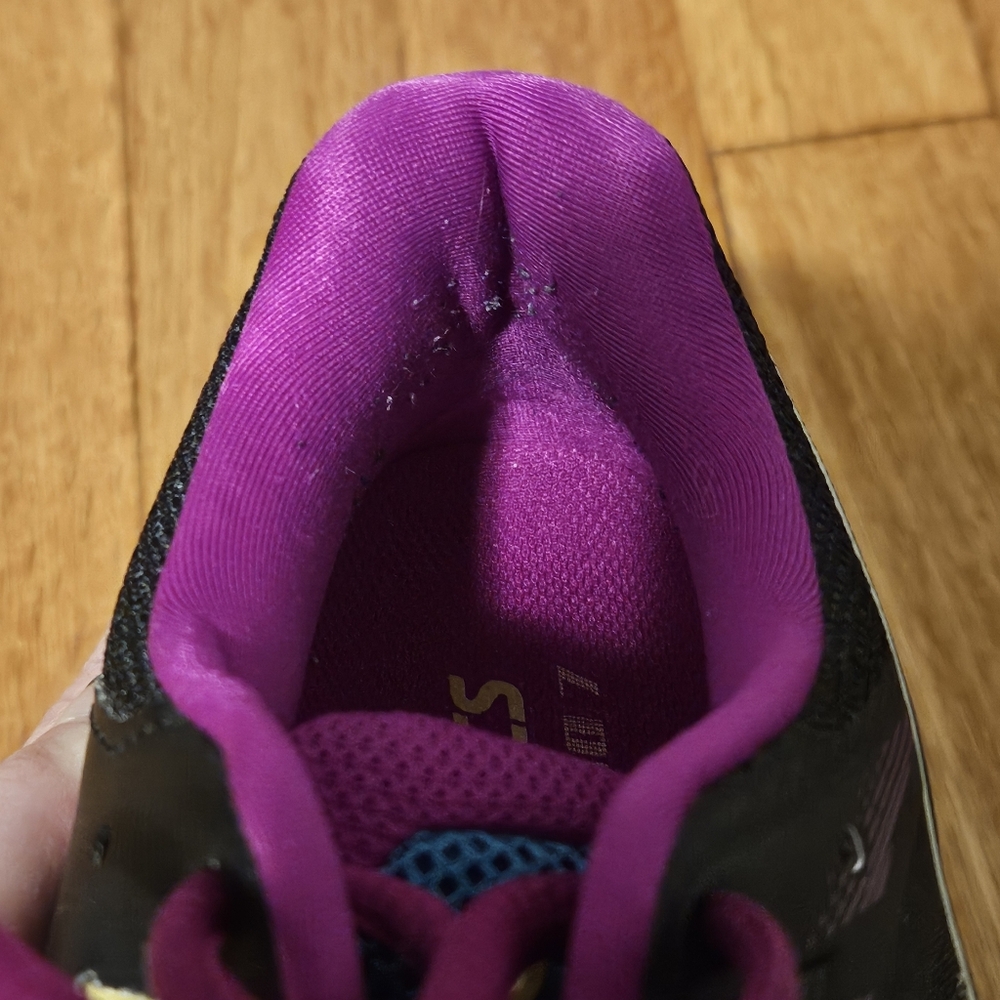 ASICS GT-2000 7 Running Shoes Black/Purple - Picture 4 of 5